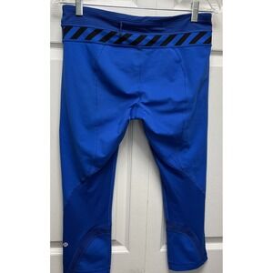 Lululemon Blue Run Inspire Crop Capri Leggings Women's Size 8‎